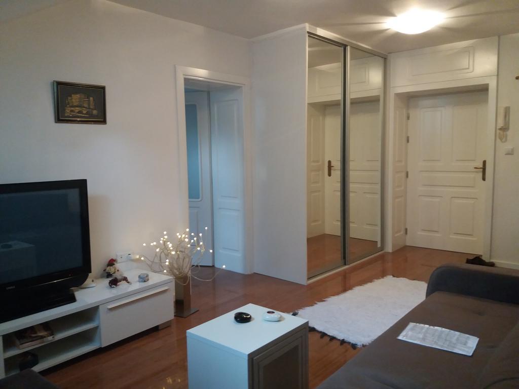 Main Street Apartment Saraievo Exterior foto